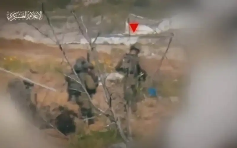 القسام تقنص ضابطا إسرائيليا وتجهز على