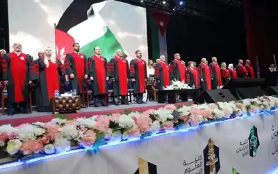 عمان الأهلية تحتفل بتخريج طلبتها من