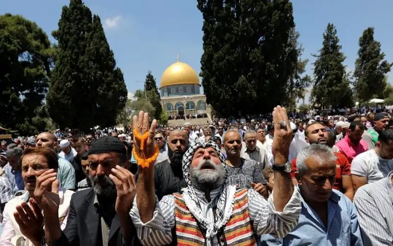 خطيب المسجد الأقصى يدعو لشد الرحال