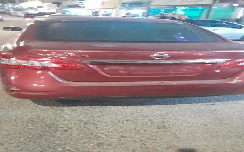 ضبط سائق ظهر بفيديو أثناء صدمه