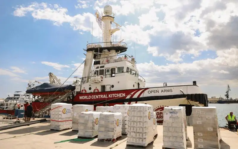 مؤسسة خيرية تبني رصيفا بحريا بغزة