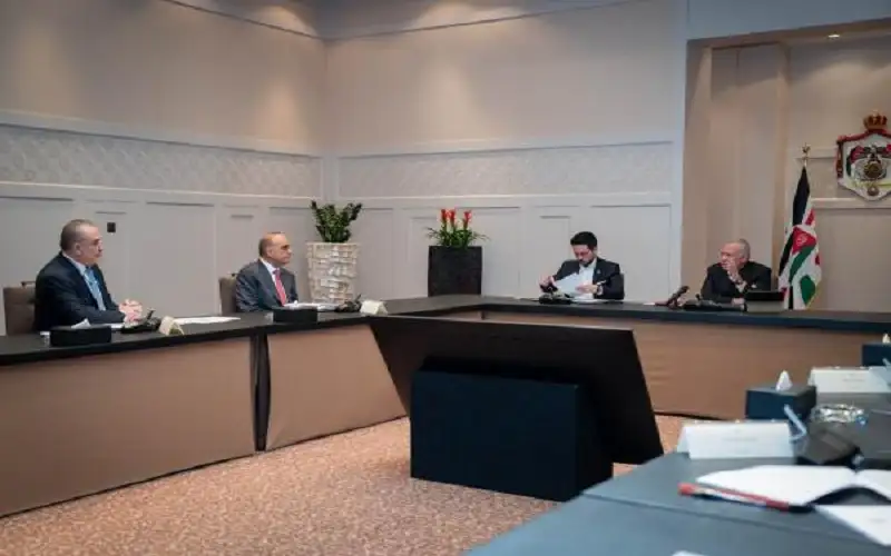 الملك يؤكد ضرورة تنفيذ إصلاحات جوهرية