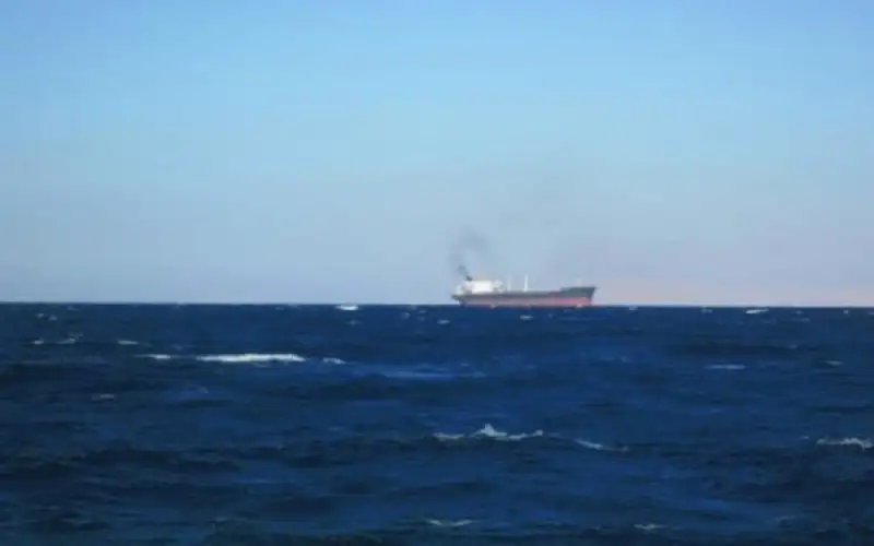 هيئة بحرية بريطانية: تلقينا بلاغا عن