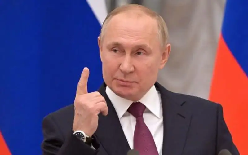 بوتين: روسيا مستعدة للحرب النووية