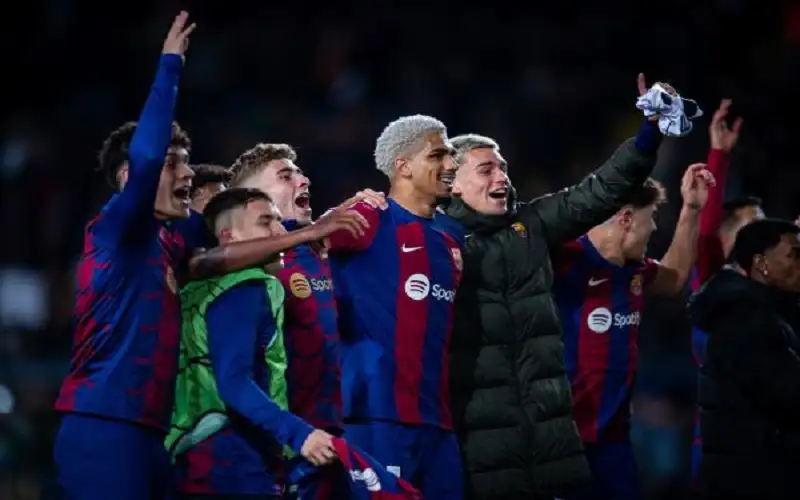 برشلونة يستعيد نجميه في ربع نهائي