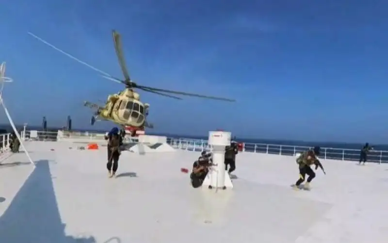 صحيفة بريطانية تكشف عن محادثات سرية