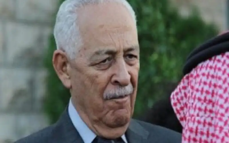 مندوبا عن الملك وولي العهد ..