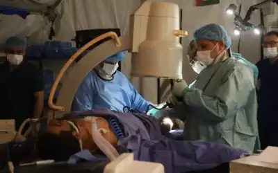 إجراء عمليات جراحية نوعية في المستشفى
