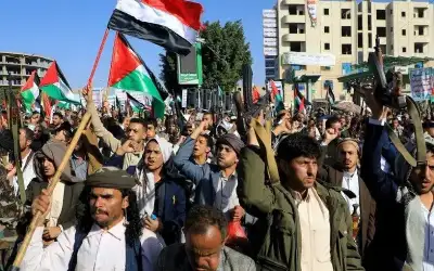 اجتماع نادر بين الحوثيين والمقاومة الفلسطينية