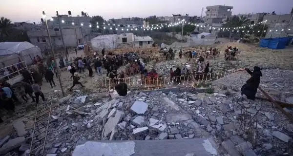 إعلام عبري: وفد إسرائيلي إلى الدوحة