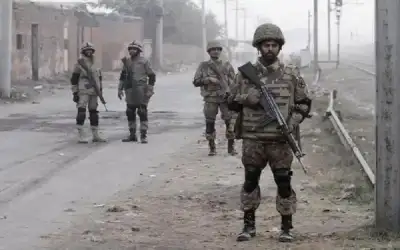مقتل 5 جنود في هجوم انتحاري