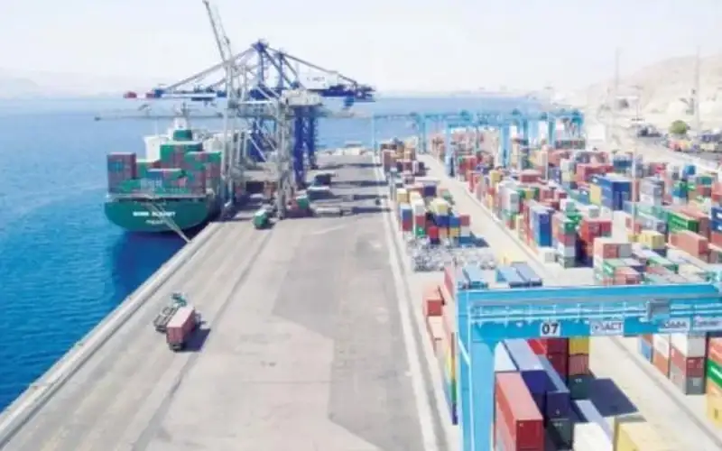 %27 ارتفاع الحاويات الواصلة لميناء العقبة