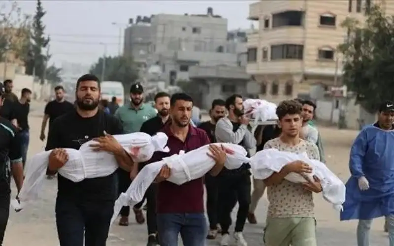 الهلال الأحمر: نقلنا 9 شهداء من