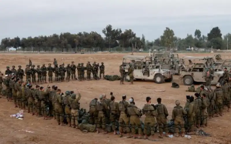 وزير إسرائيلي يشن هجوما على جيش