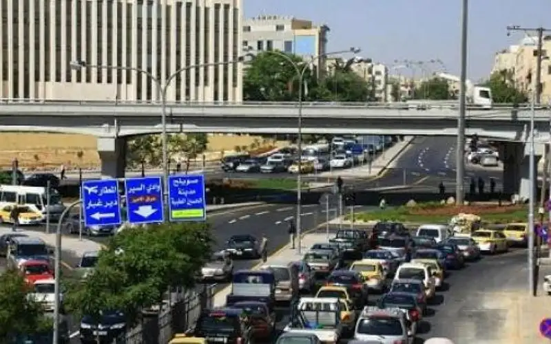 عطل يسبب ازدحاما خانقا باتجاه اشارات