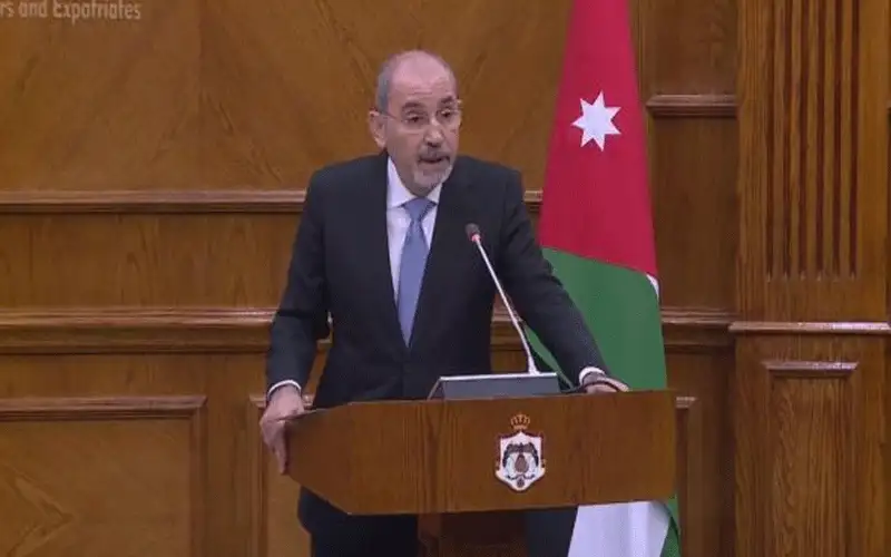 الصفدي: قتل وتجويع الاطفال ليس دفاعا