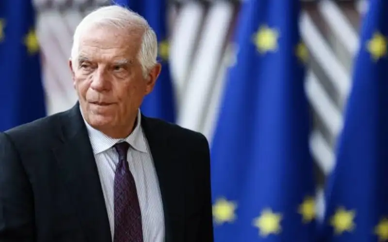 بوريل: تل أبيب تستخدم التجويع سلاحا