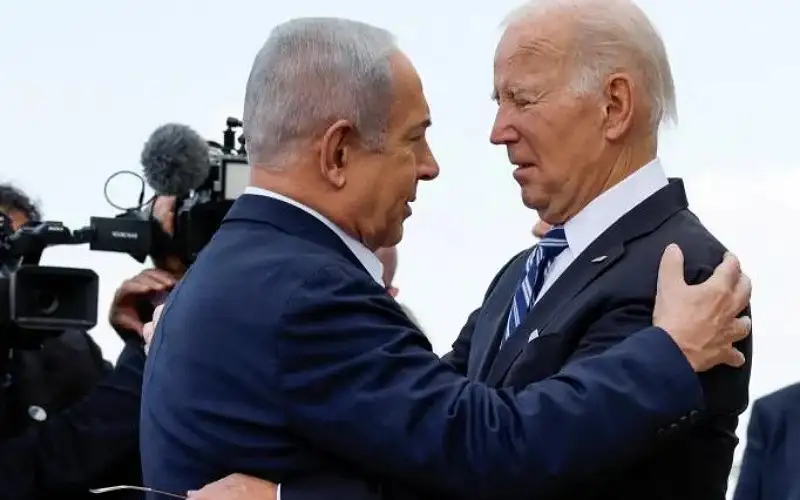 واشنطن بوست: بايدن وجد نفسه متورطا