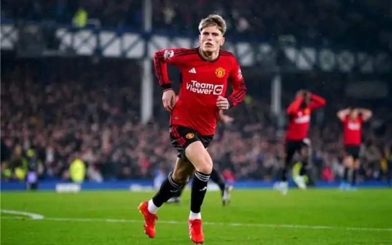 على طريق رونالدو .. بيريز يرغب