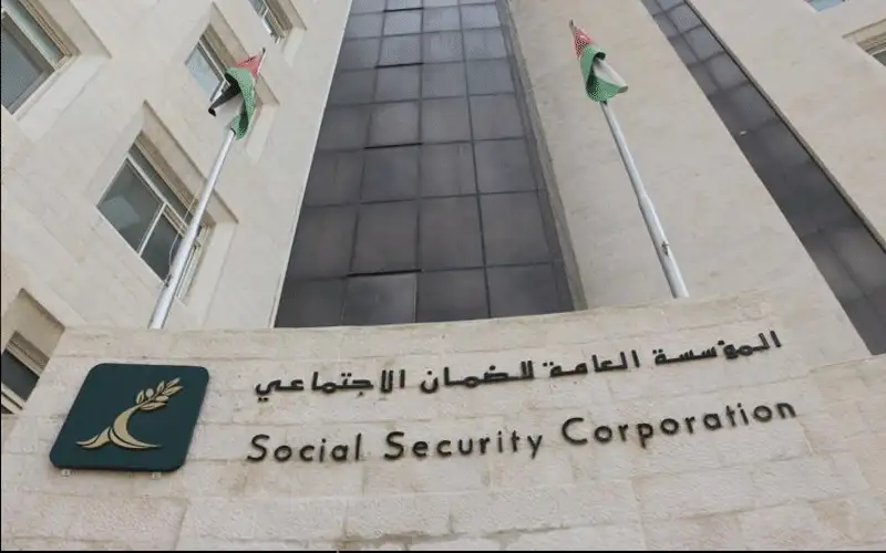 دعوات لتخفيض كلف اشتراك الضمان