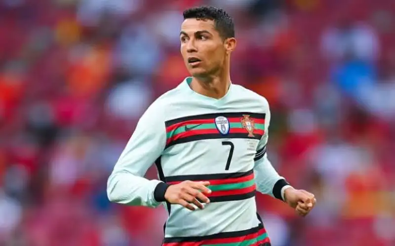 استبعاد رونالدو من قائمة البرتغال لمباراة