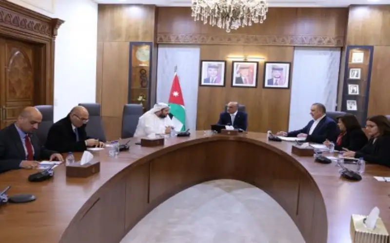 الأردن والإمارات يؤكدان أهمية المضي في