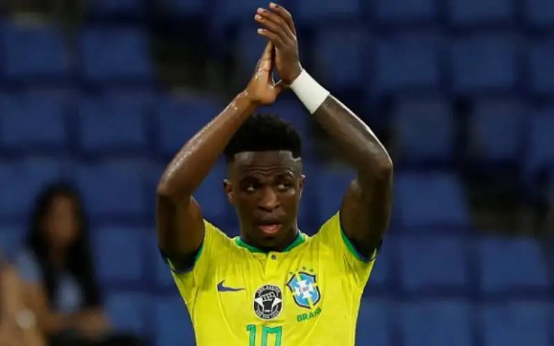 الرئيس البرازيلي ينتقد الإهانات العنصرية بحق