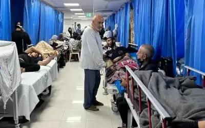 استشهاد 3 مرضى داخل مجمع الشفاء
