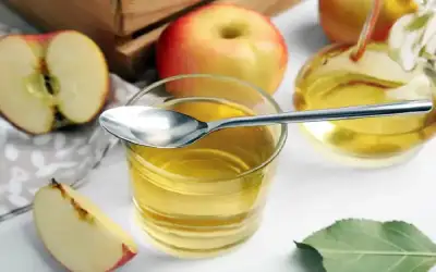تشربين خل التفاح لخسارة الوزن؟ ..