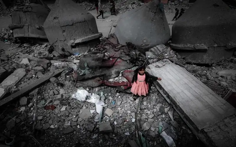 استشهاد 82 فلسطينيا بغزة خلال 24