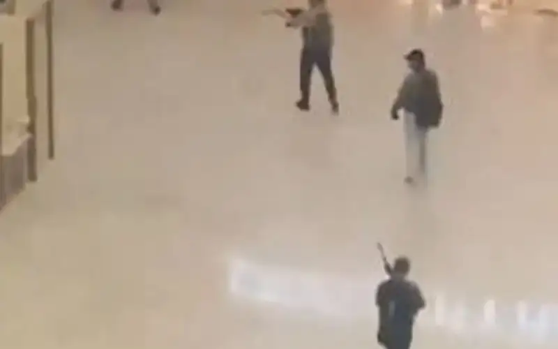 بـلحى سوداء ودون أقنعة .. معلومات