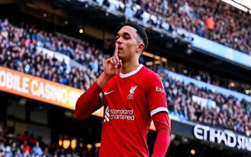 ريال مدريد يطلب توصية بيليجهام لضم