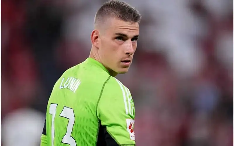 أنشيلوتي يوافق على تجديد عقد الحارس