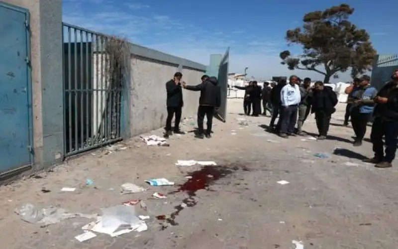 ارتقاء 19 مدنيا كانوا بانتظار مساعدات