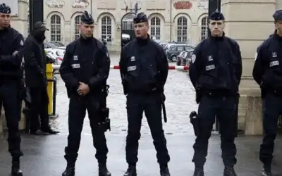 فرنسا ترفع مستوى التأهب الأمني بعد