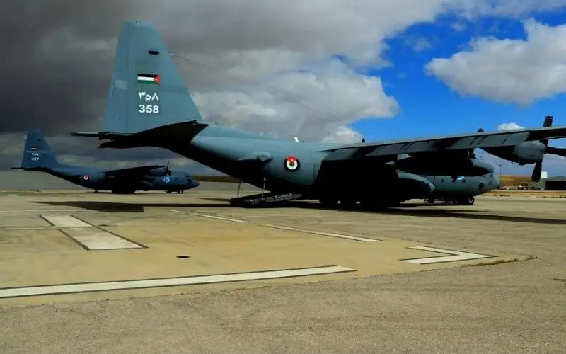 الأردن ينفذ 8 إنزالات جوية على