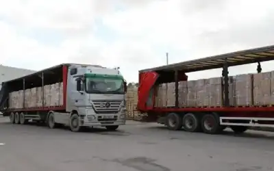 الأردن يسير 73 شاحنة محملة بمساعدات