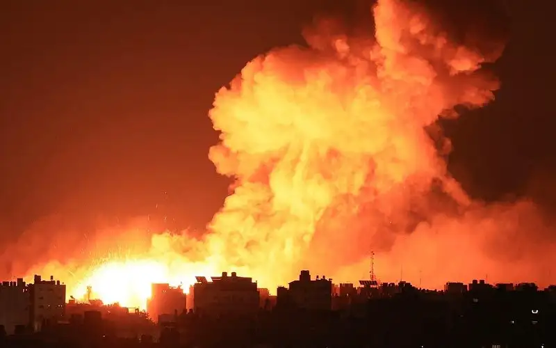 غارات إسرائيلية وقصف مدفعي عنيف شمالي