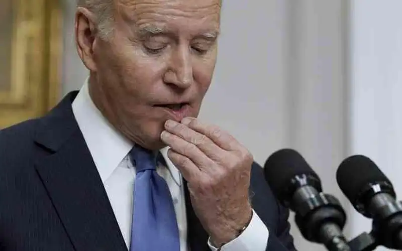 بايدن يشتم بوتين مجددا