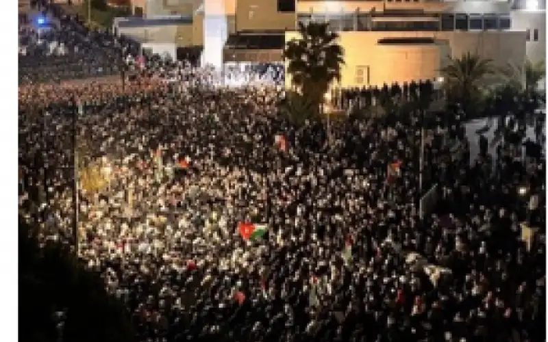 لليوم الرابع .. الأردنيون ينفذون وقفات