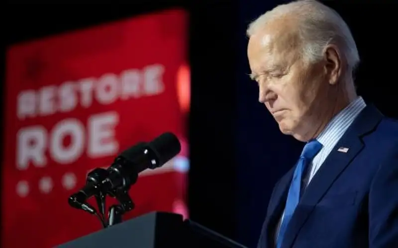 بسبب دعم إسرائيل .. محتجون يقاطعون