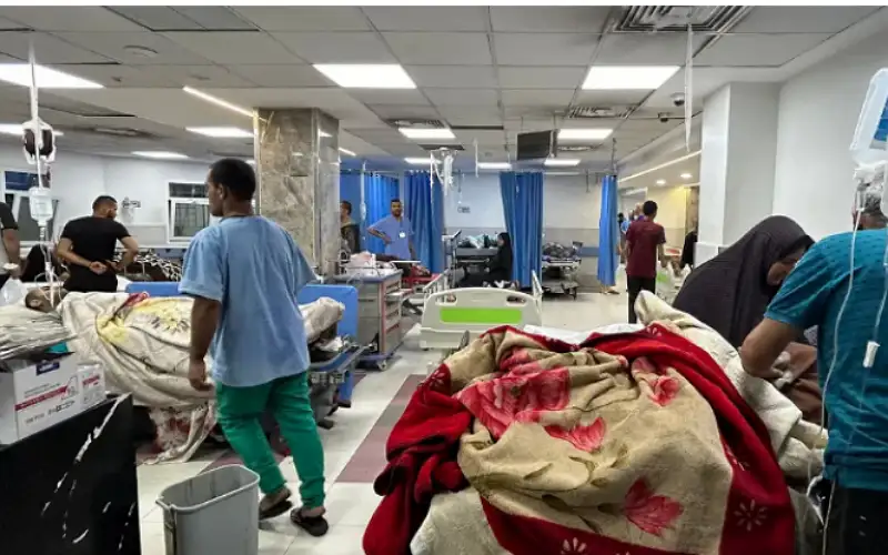 صحة غزة: حياة المرضى المحاصرين بمجمع