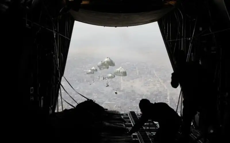 الأردن ينفذ 10 إنزالات جوية جديدة