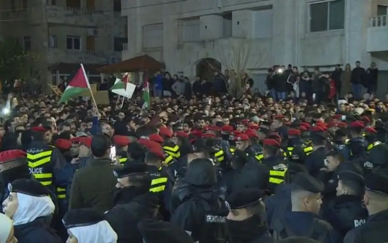 الأمن العام يصدر بيانا حول احداث