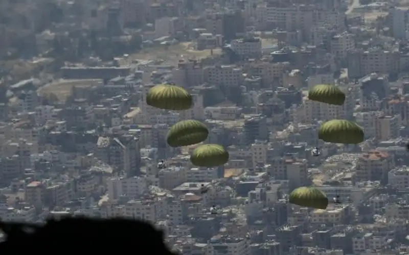 الجيش ينفذ 10 إنزالات جوية جديدة