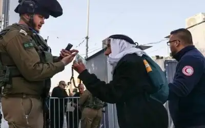الاحتلال يقيد وصول فلسطينيي الضفة للقدس