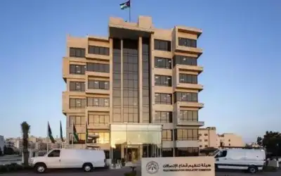تنظيم الاتصالات: تركيب معيدات بث دون