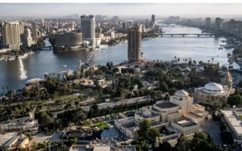 مصر ترفع الحد الأدنى للأجور بالقطاع