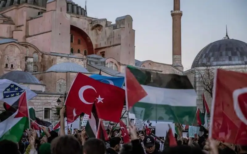 تركيا تفرض قيودا على الصادرات إلى