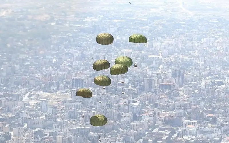 الجيش ينفذ 14 إنزالا جويا على